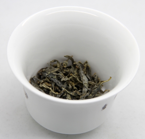 罗布麻茶（每天3杯为佳，1杯3克即可）