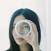 余倩文
